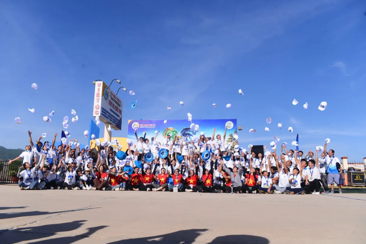 Plogging tại bãi biển Sơn Hải